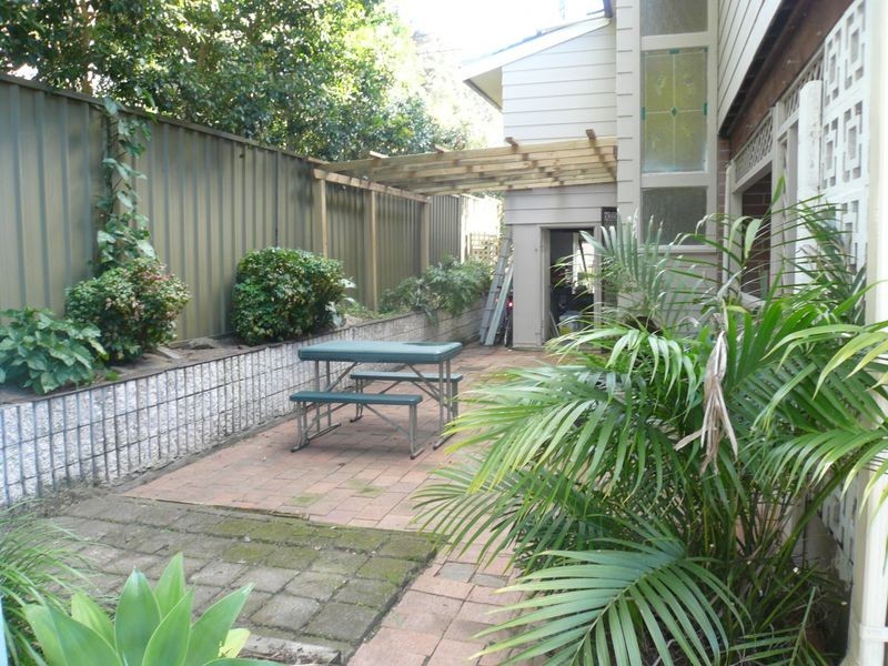 8 Spinnaker Avenue, Tascott NSW 2250