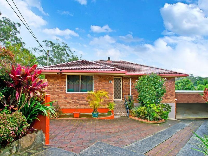 24 Tania Drive, Point Clare NSW 2250
