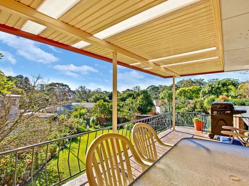 24 Tania Drive, Point Clare NSW 2250