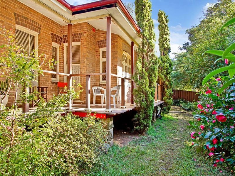 113 Brisbane Water Drive, Point Clare NSW 2250