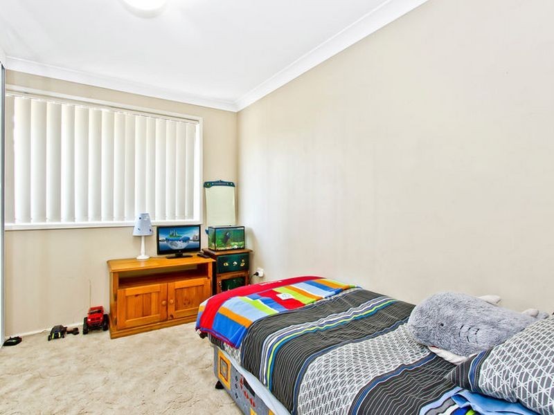 216 Brisbane Water Drive, Point Clare NSW 2250
