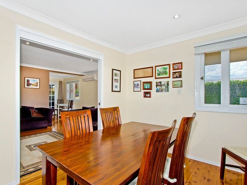 15 Sunshine Drive, Point Clare NSW 2250