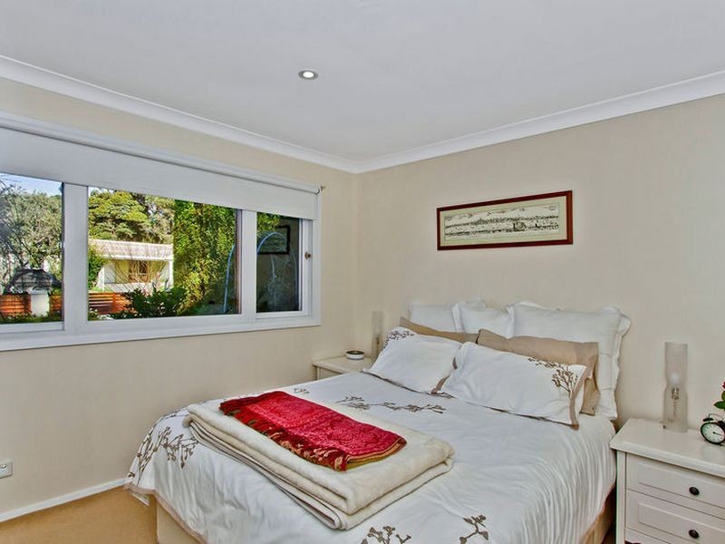 15 Sunshine Drive, Point Clare NSW 2250