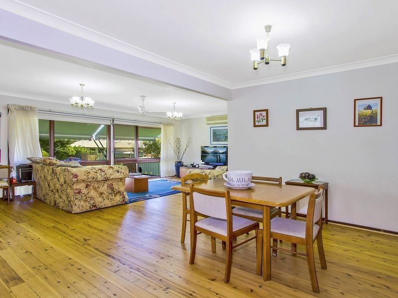 3 Waterside Close, Point Clare NSW 2250