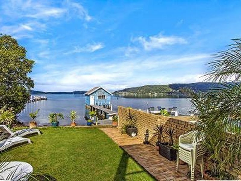 65 Victory Parade, Tascott NSW 2250