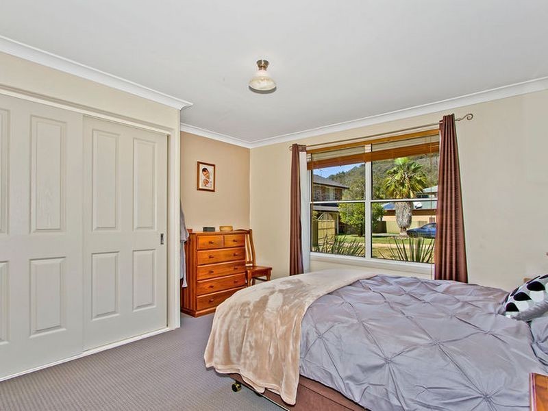 8 Moruya Close, Koolewong NSW 2256