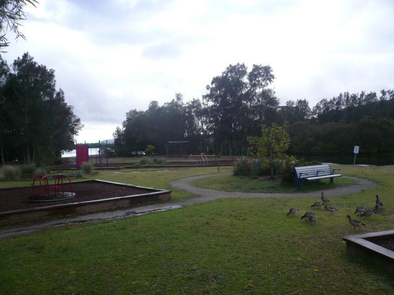 16 Uratta Street, West Gosford NSW 2250