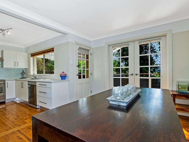 2 Northwind Avenue, Point Clare NSW 2250