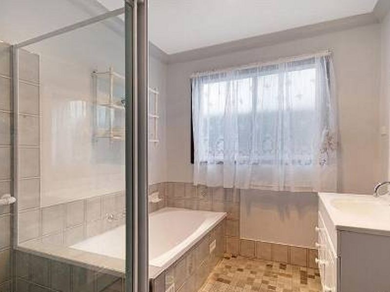 34 Maitland Road, Springfield NSW 2250