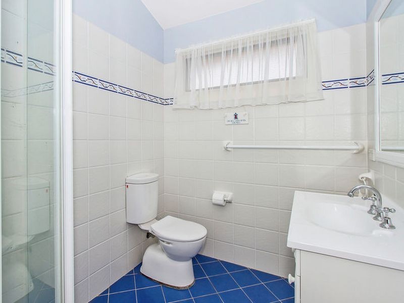 43 Blue Waters Parade, Tascott NSW 2250