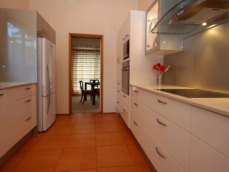 27 Sandstone Crescent, Tascott NSW 2250