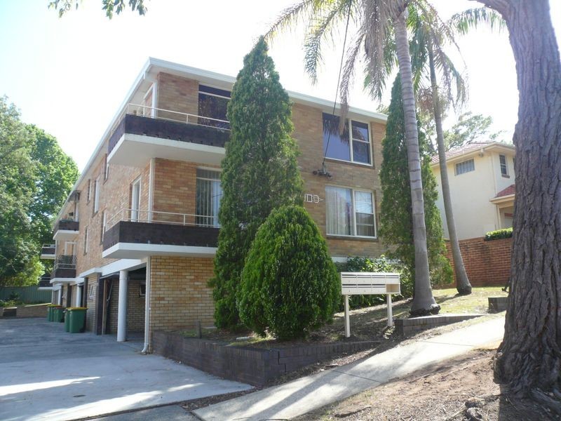 2/2 Duke Street, Point Frederick NSW 2250