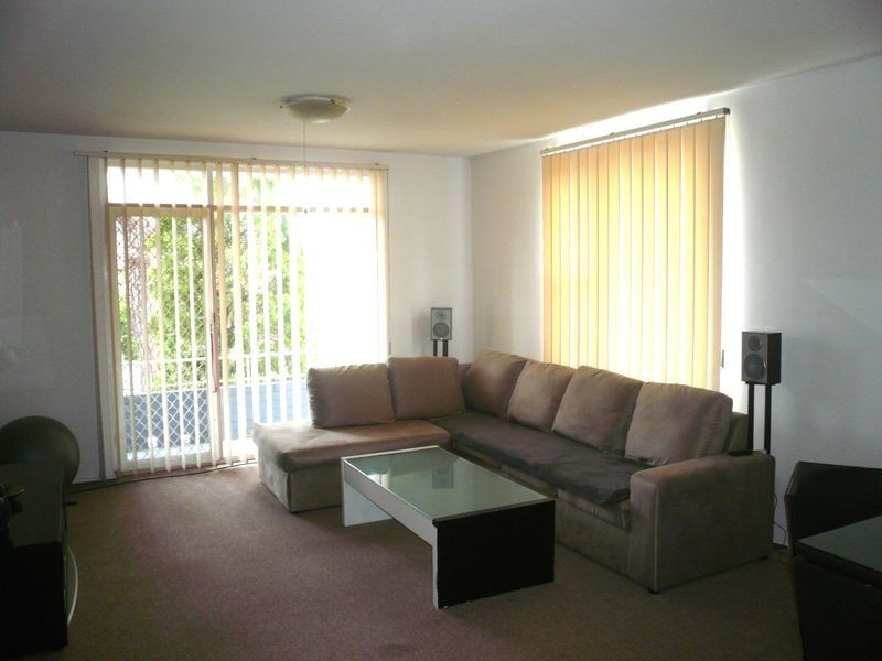2/2 Duke Street, Point Frederick NSW 2250