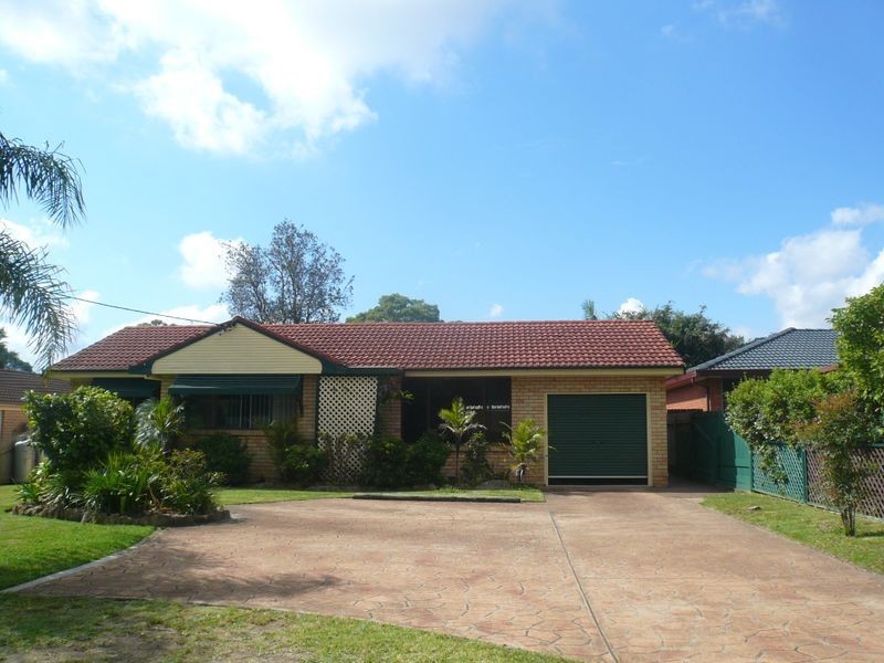 22 Golden Avenue, Point Clare NSW 2250