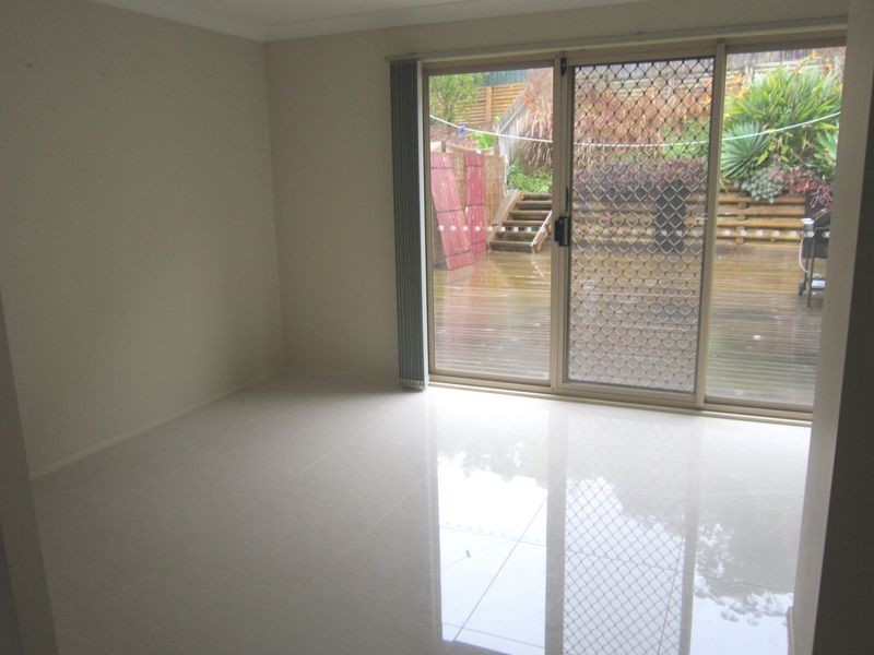 3 Wixstead Close, Point Clare NSW 2250
