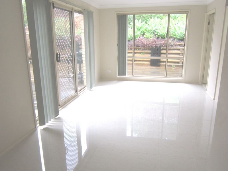 3 Wixstead Close, Point Clare NSW 2250