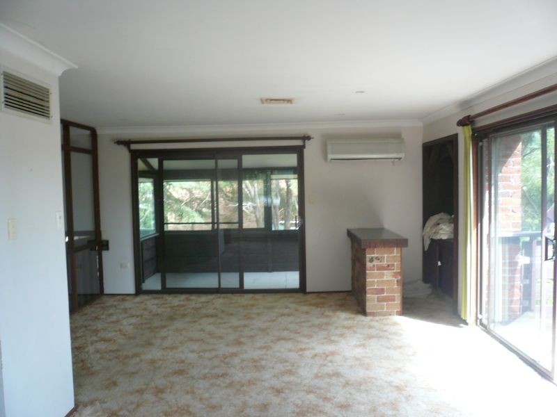 220 Brisbane Water Drive, Point Clare NSW 2250