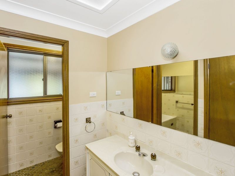 45 Wendy Drive, Point Clare NSW 2250
