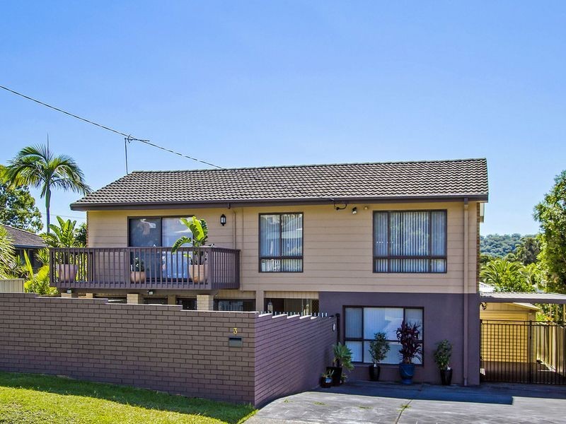 3 Welwyn Grove, Point Clare NSW 2250