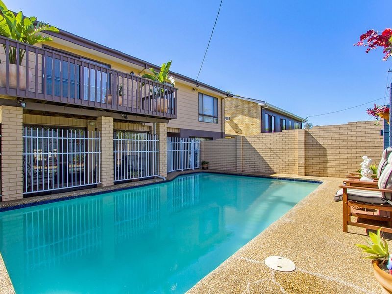 3 Welwyn Grove, Point Clare NSW 2250