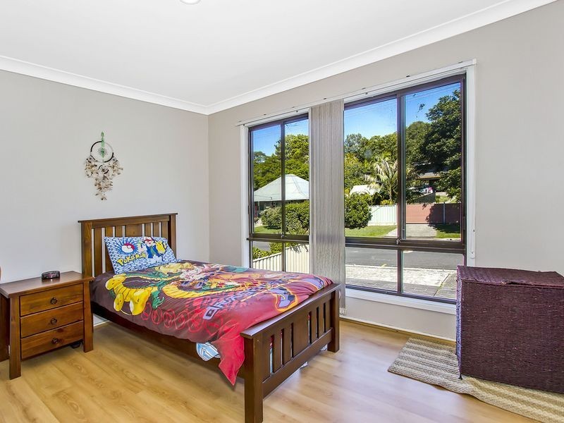 3 Welwyn Grove, Point Clare NSW 2250