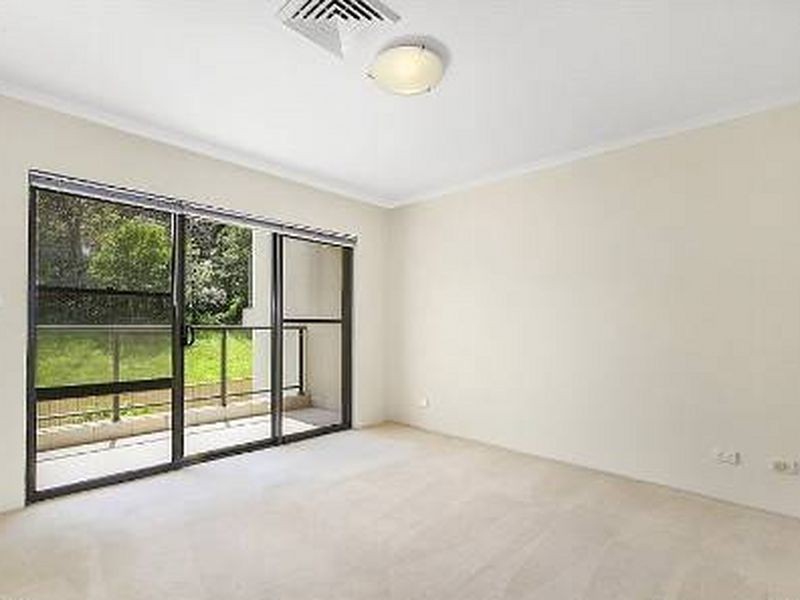 8/6-10 Broadview Avenue, Gosford NSW 2250