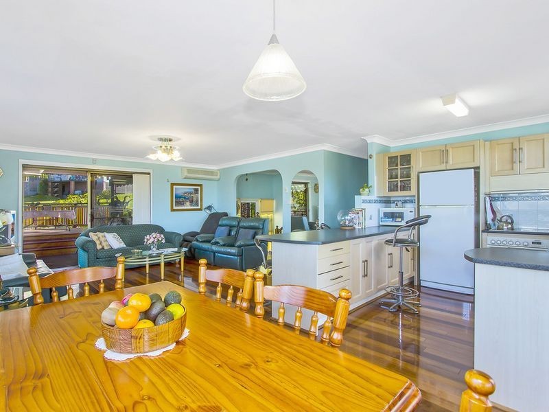 4 Jacaranda Crescent, Tascott NSW 2250