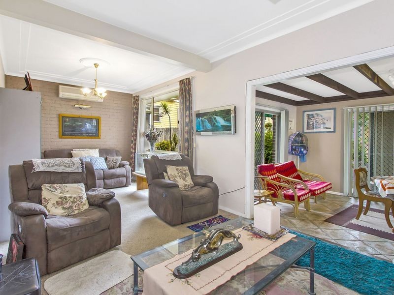 179 Brisbane Water Drive, Point Clare NSW 2250