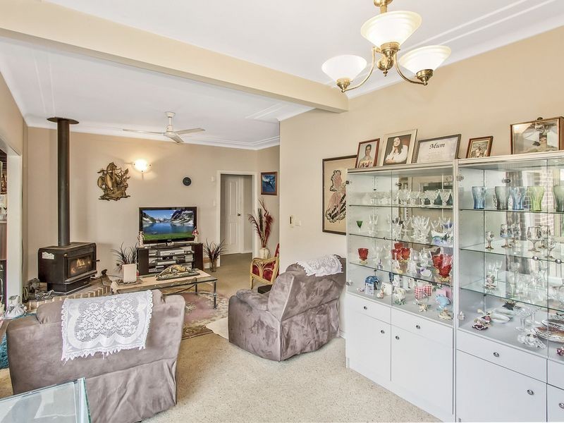 179 Brisbane Water Drive, Point Clare NSW 2250