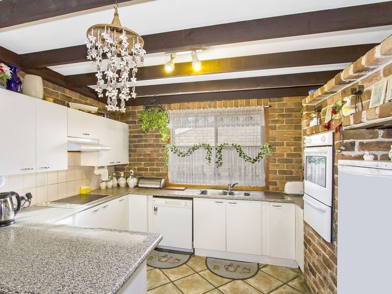 179 Brisbane Water Drive, Point Clare NSW 2250