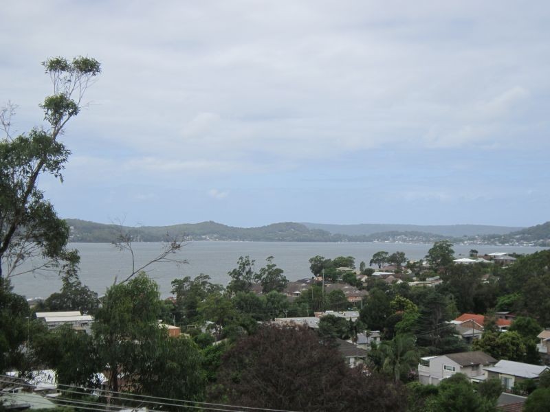 19 Hughes Street, Point Clare NSW 2250