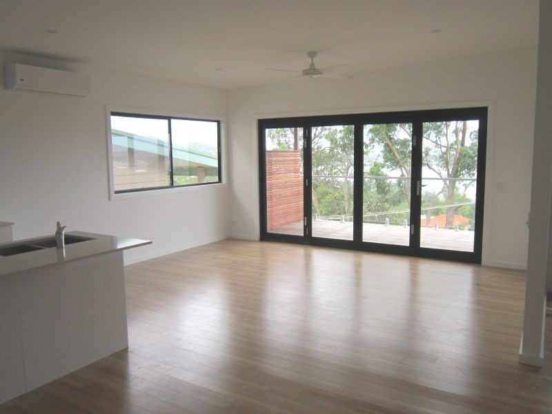 19 Hughes Street, Point Clare NSW 2250