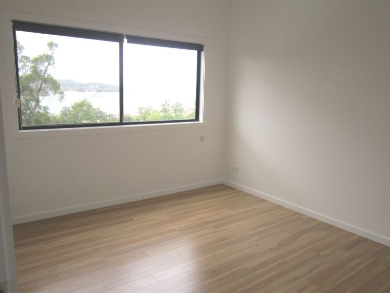 19 Hughes Street, Point Clare NSW 2250