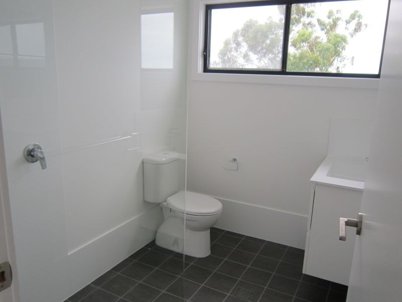 19 Hughes Street, Point Clare NSW 2250