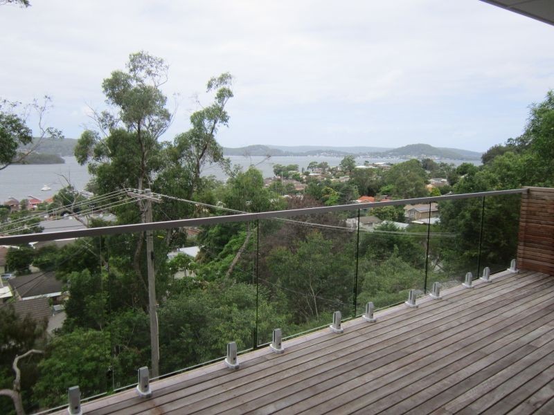 19 Hughes Street, Point Clare NSW 2250