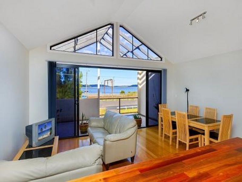 2c Kateena Ave, Tascott NSW 2250