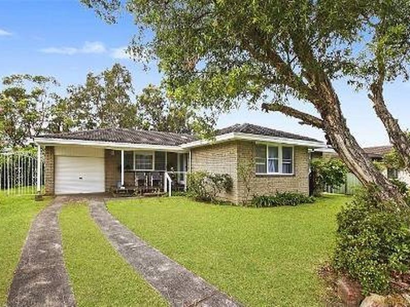 35 Bayline Drive, Point Clare NSW 2250