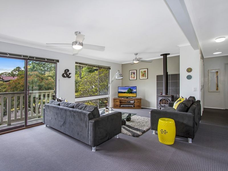 9 Spinnaker Avenue, Tascott NSW 2250