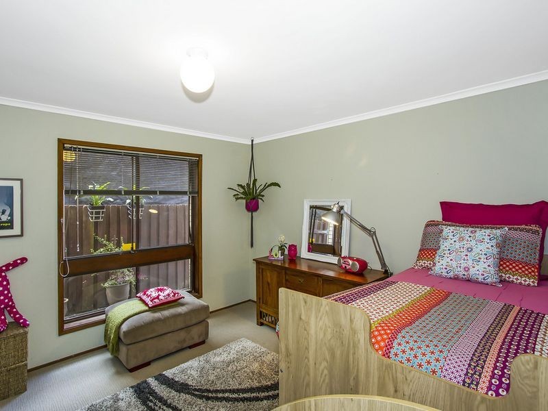 9 Spinnaker Avenue, Tascott NSW 2250