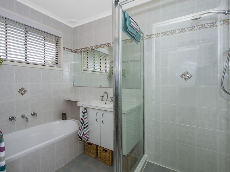 9 Spinnaker Avenue, Tascott NSW 2250