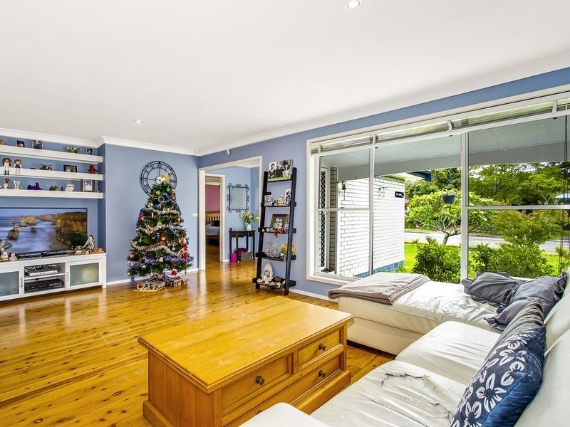 3 Shoreview Close, Point Clare NSW 2250