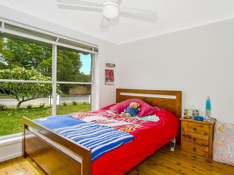 3 Shoreview Close, Point Clare NSW 2250