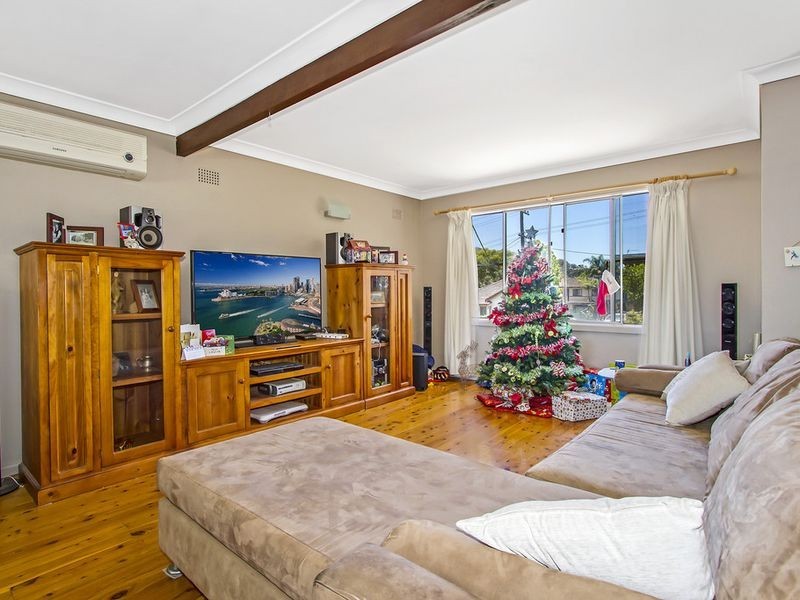 7 Gosford Street, Point Clare NSW 2250
