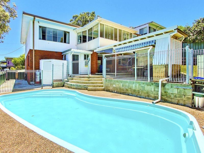 7 Gosford Street, Point Clare NSW 2250