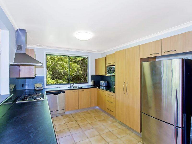 4 Clipper Crescent, Tascott NSW 2250