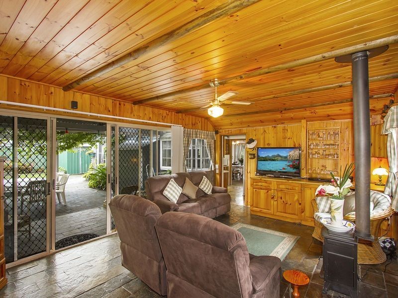 23 Henry Kendall Street, West Gosford NSW 2250