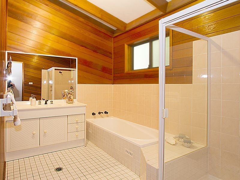 7 Kateena Avenue, Tascott NSW 2250