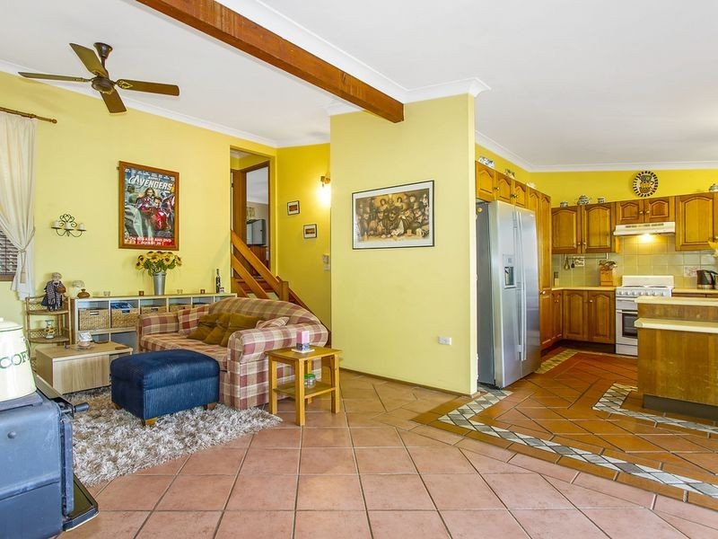 43 Melaleuca Crescent, Tascott NSW 2250