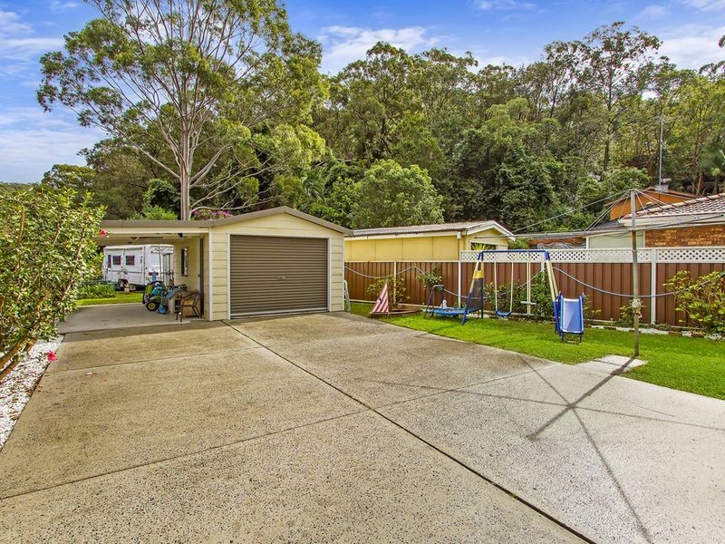 1 Shore Brace, Tascott NSW 2250