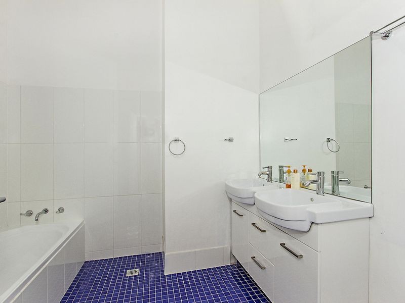 4 Heather Crescent, Wyoming NSW 2250